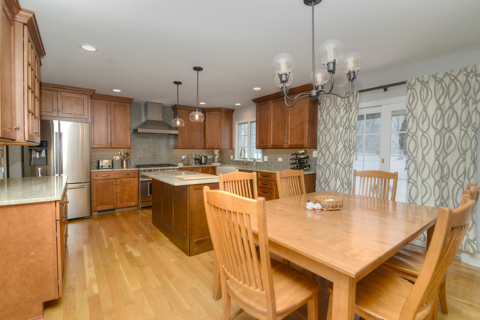 178 Bobwhite Court, Bloomingdale, IL 60108