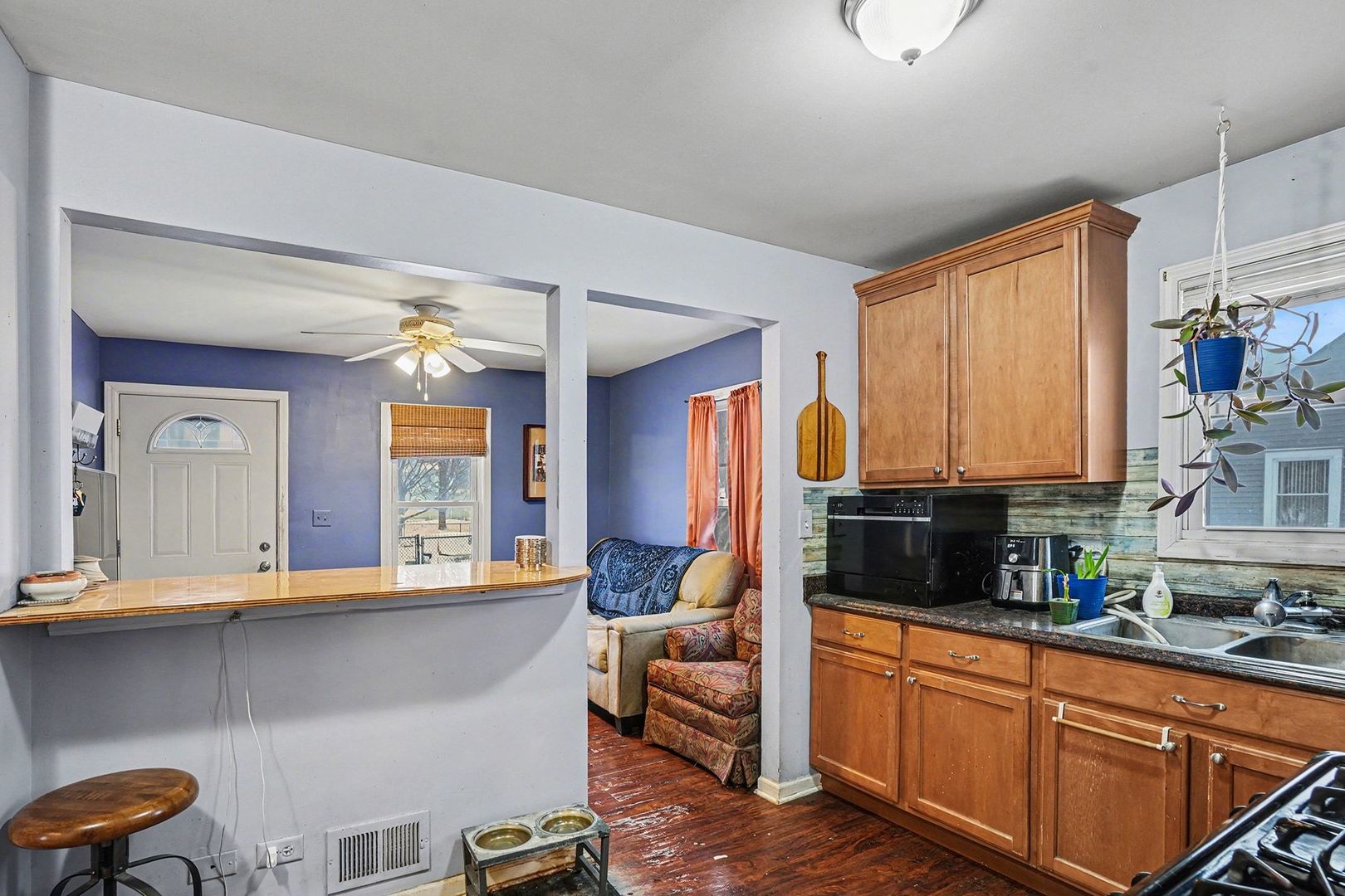 260 Beckwith Street, Aurora, IL 60505