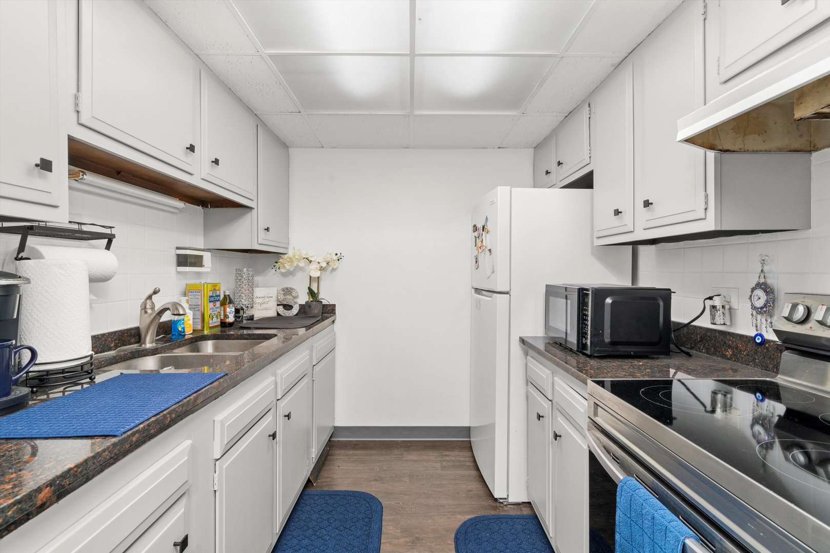 7945 S Oketo Avenue #404, Bridgeview, IL 60455