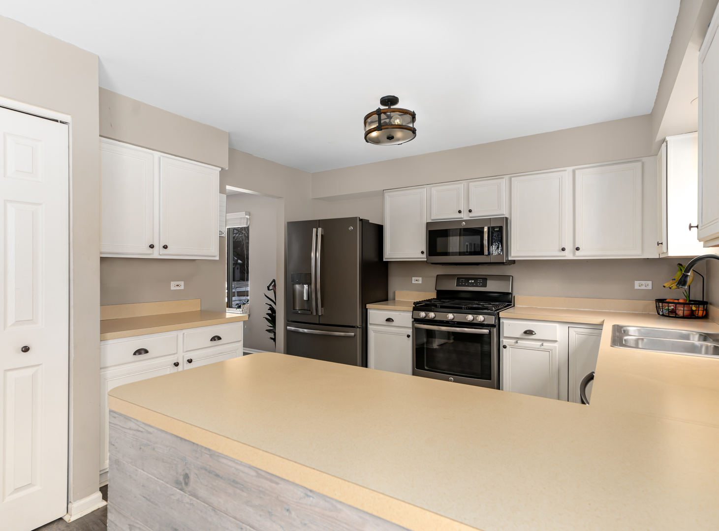 2722 Lahinch Drive, Aurora, IL 60503