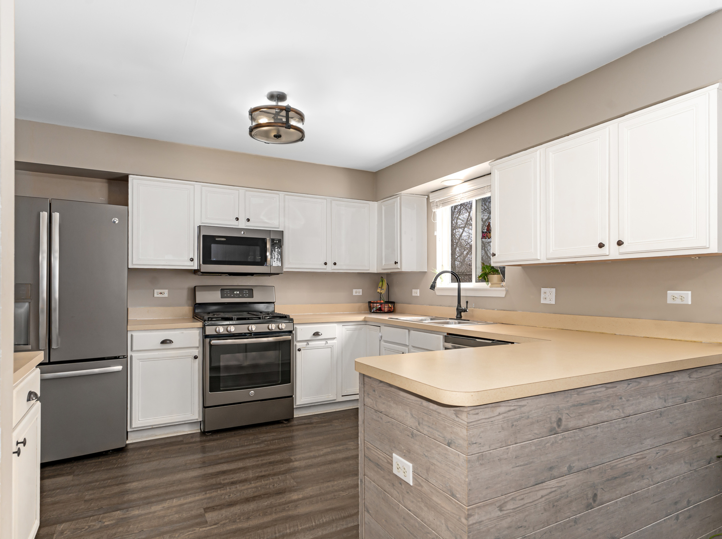 2722 Lahinch Drive, Aurora, IL 60503