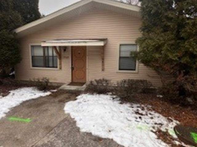 19129 Pine Drive #113, Country Club Hills, IL 60478