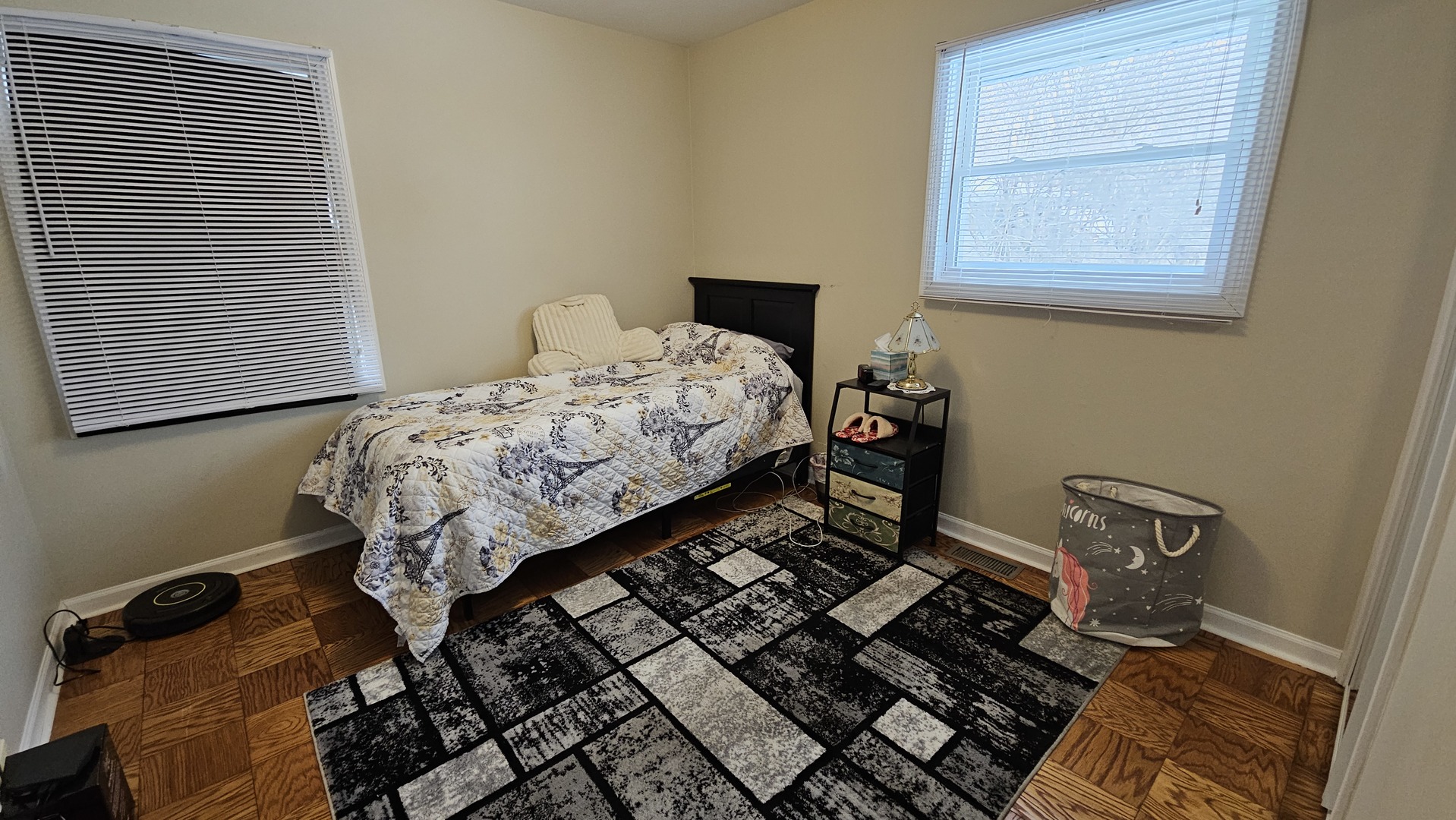 220 Mulberry Lane, Elk Grove Village, IL 60007