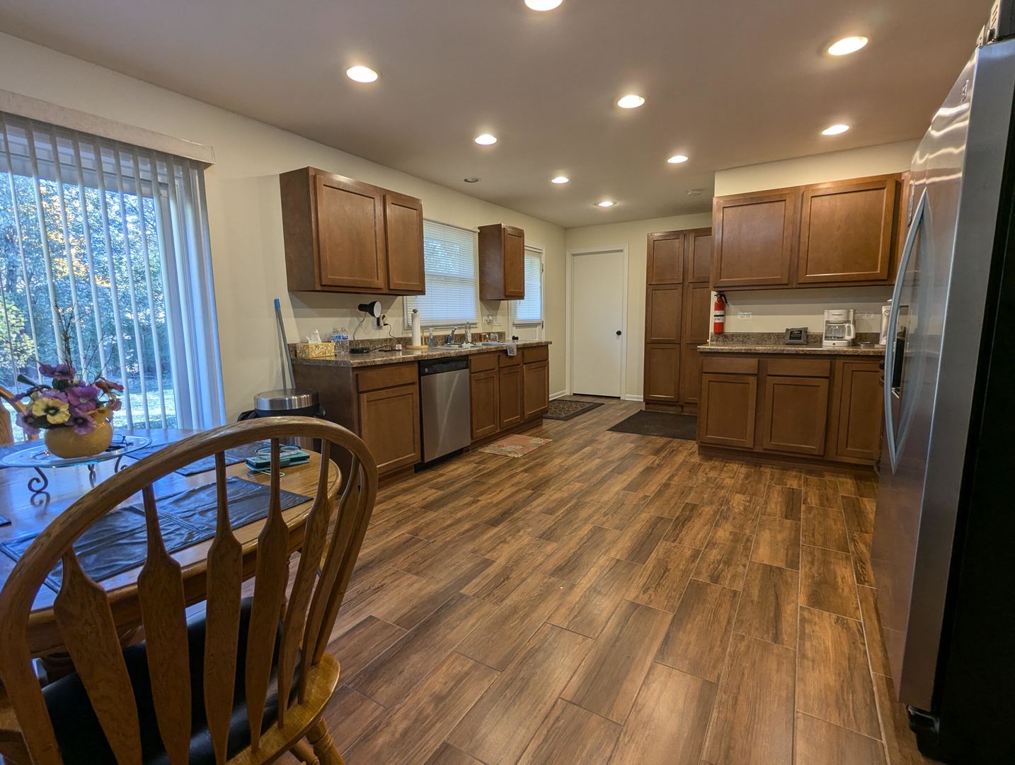 220 Mulberry Lane, Elk Grove Village, IL 60007