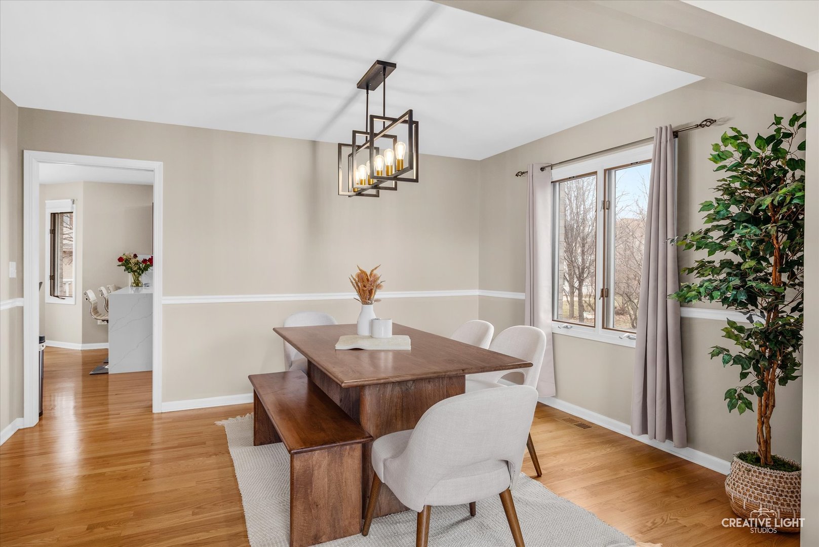 8146 Hampton Drive, Woodridge, IL 60517