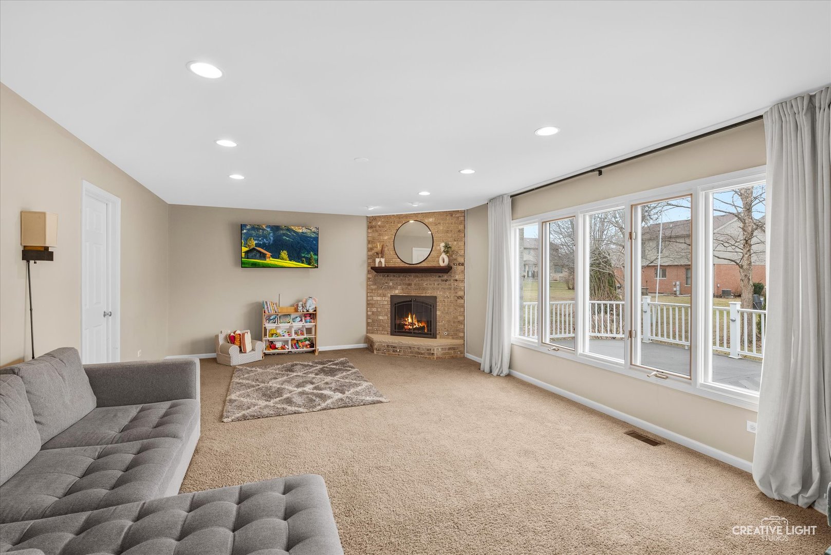 8146 Hampton Drive, Woodridge, IL 60517