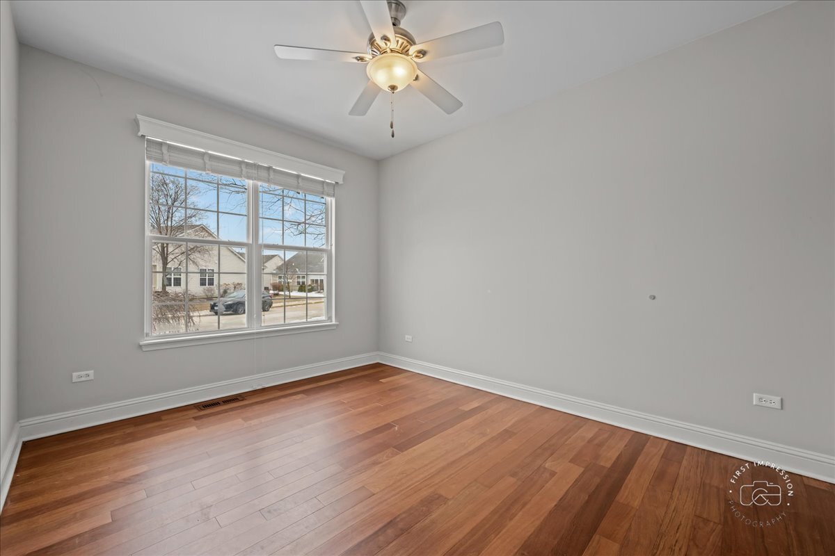 2843 Hillcrest Circle, Naperville, IL 60564