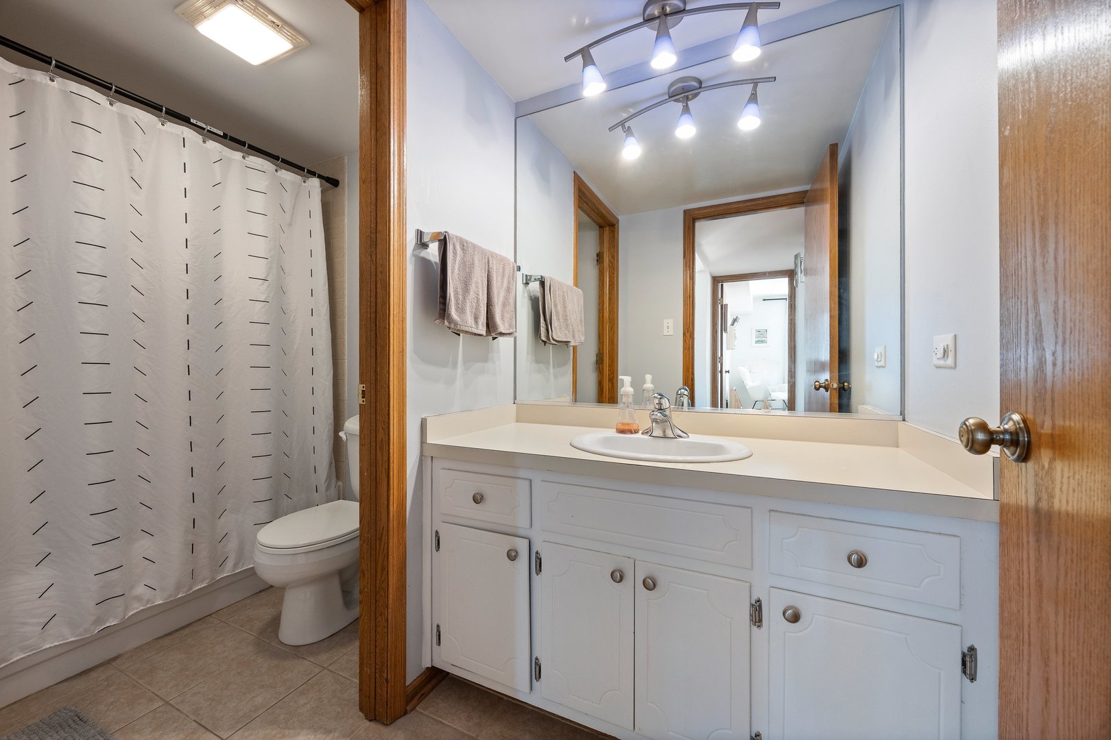 4940 Circle Court #604, Crestwood, IL 60418