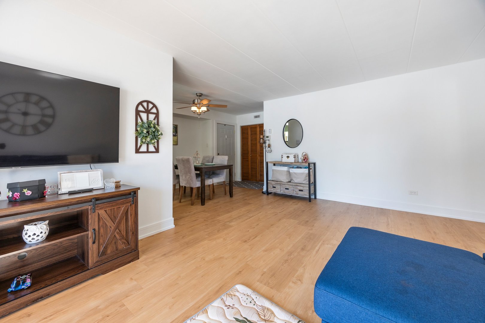 4940 Circle Court #604, Crestwood, IL 60418