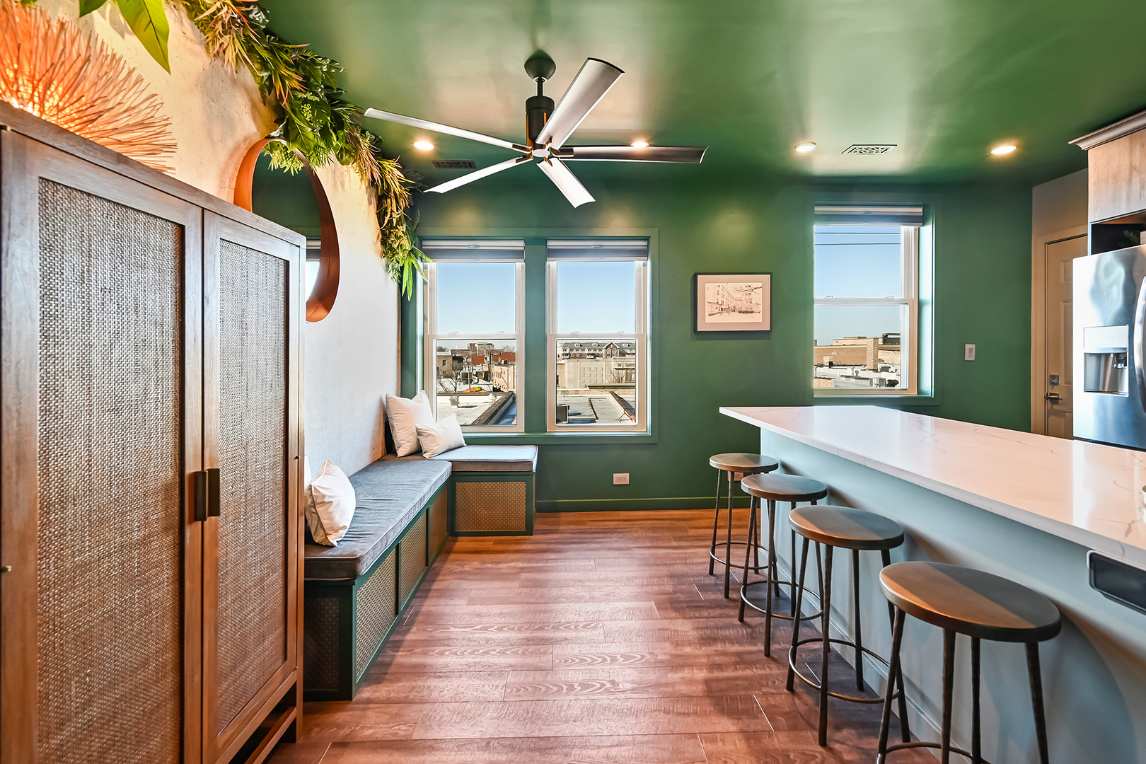 75 E Harris Avenue #3C, La Grange, IL 60525