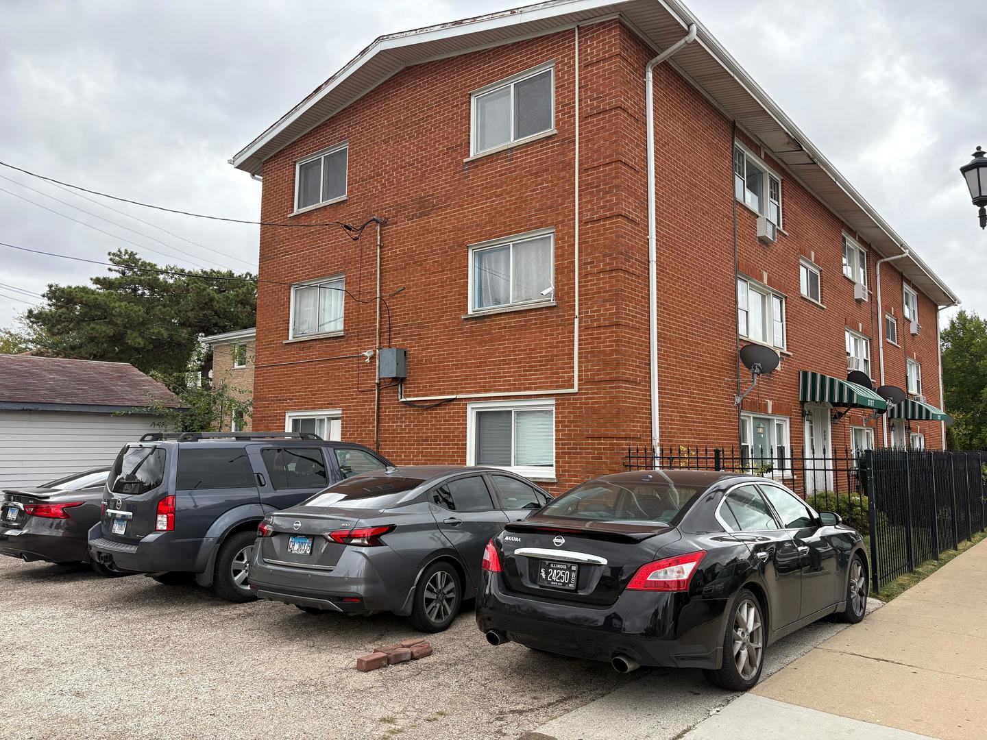 3117 S Laramie Avenue #3N, Cicero, IL 60804