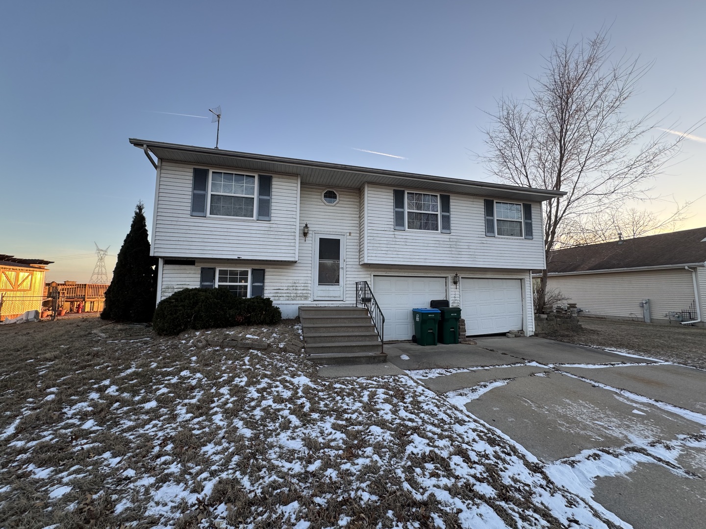 1207 W 23rd Street, Rock Falls, IL 61071