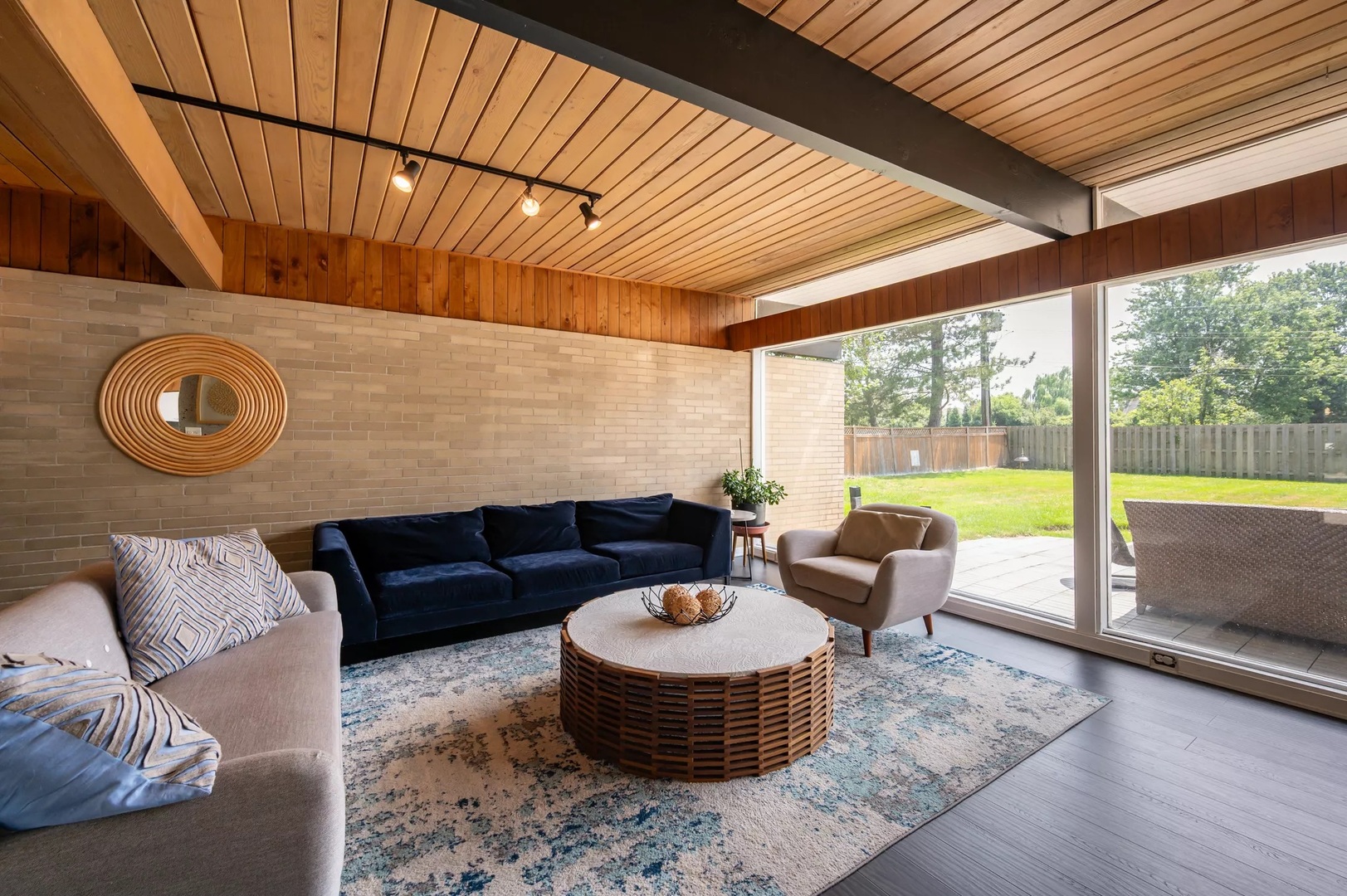 Highland Park, IL 60035