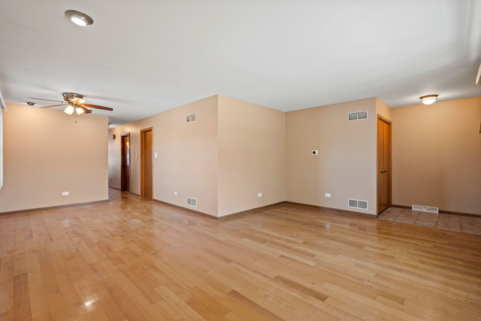 2333 Trumbull Avenue, River Grove, IL 60171