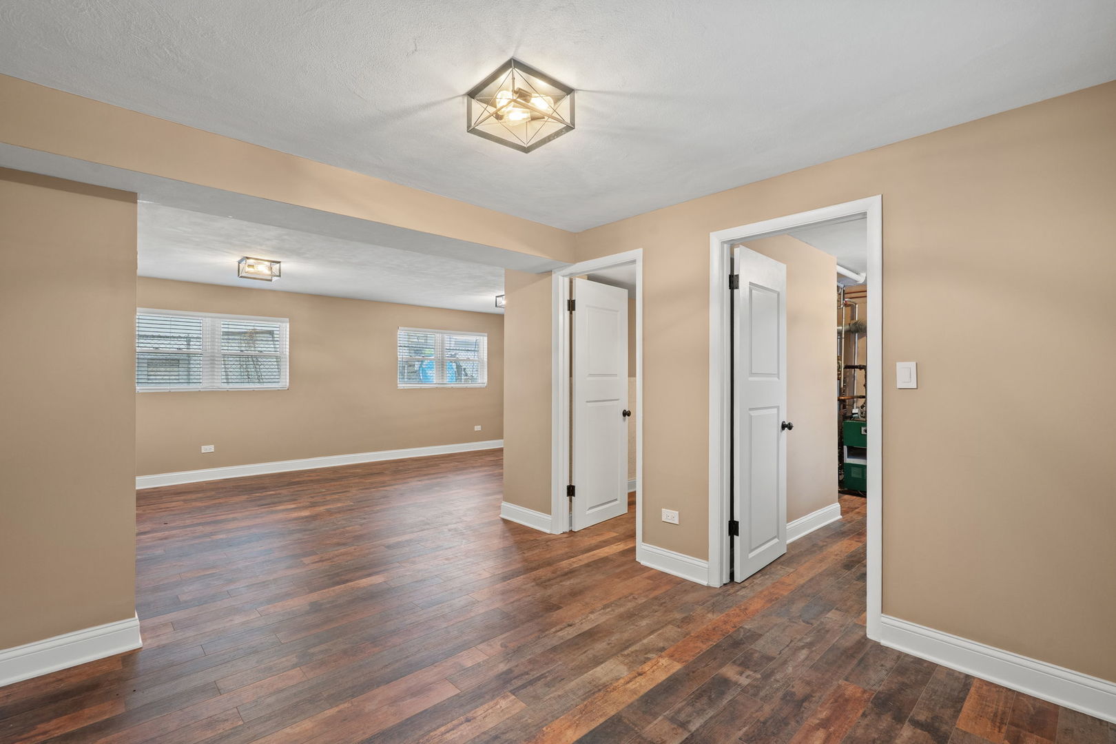 2737 Spruce Street, River Grove, IL 60171