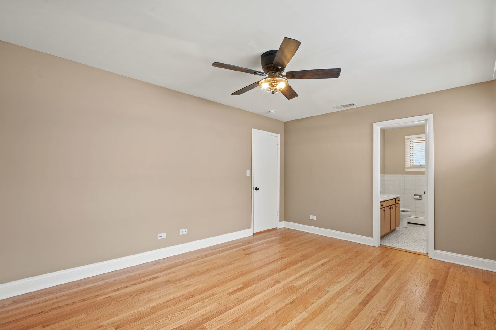 2737 Spruce Street, River Grove, IL 60171