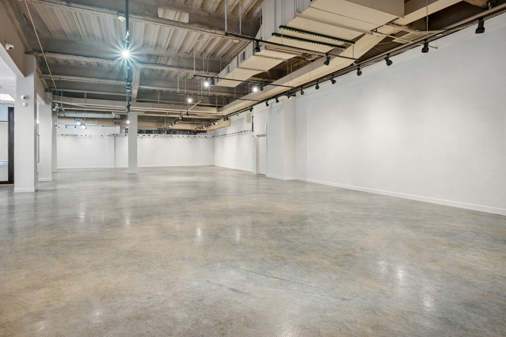 4422 N Clark Street, Chicago, IL 60640