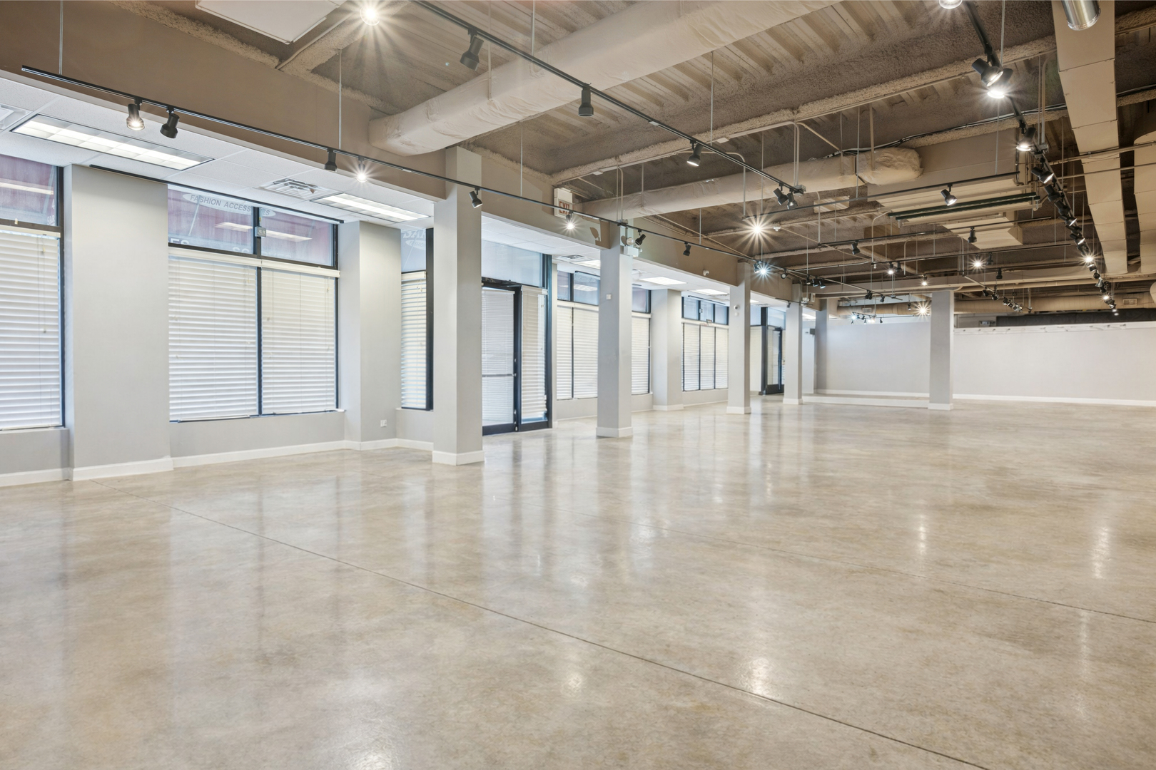 4422 N Clark Street, Chicago, IL 60640