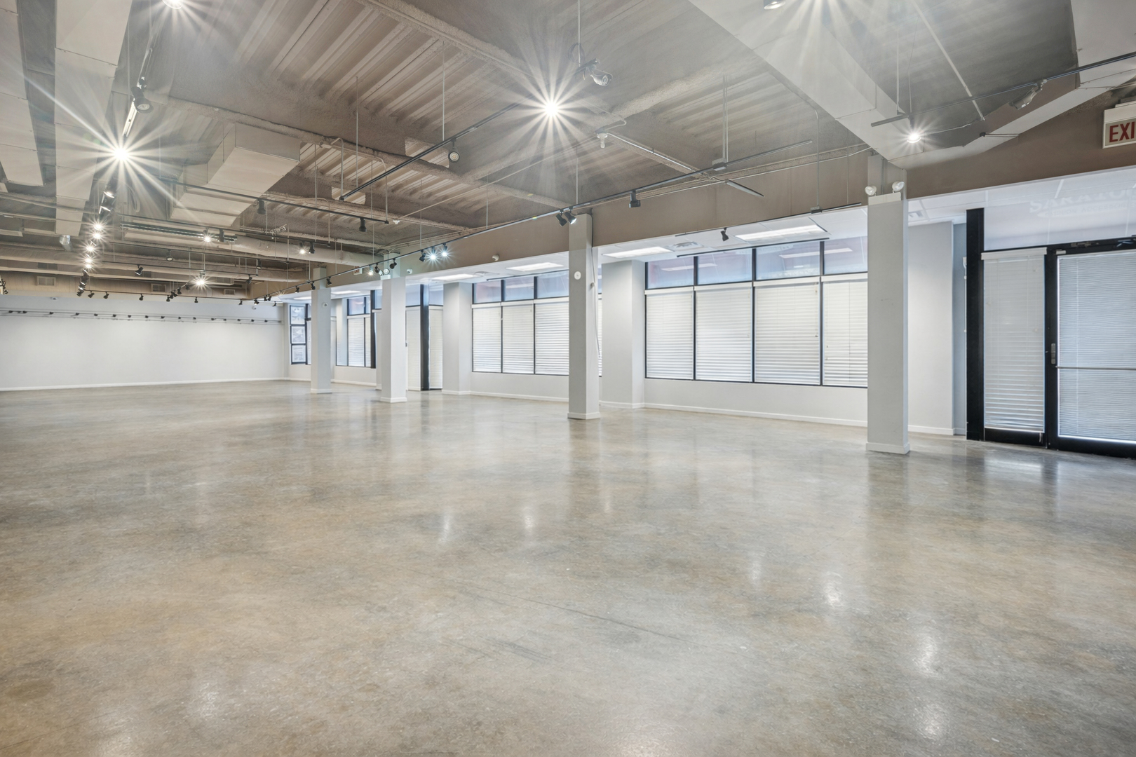 4422 N Clark Street, Chicago, IL 60640