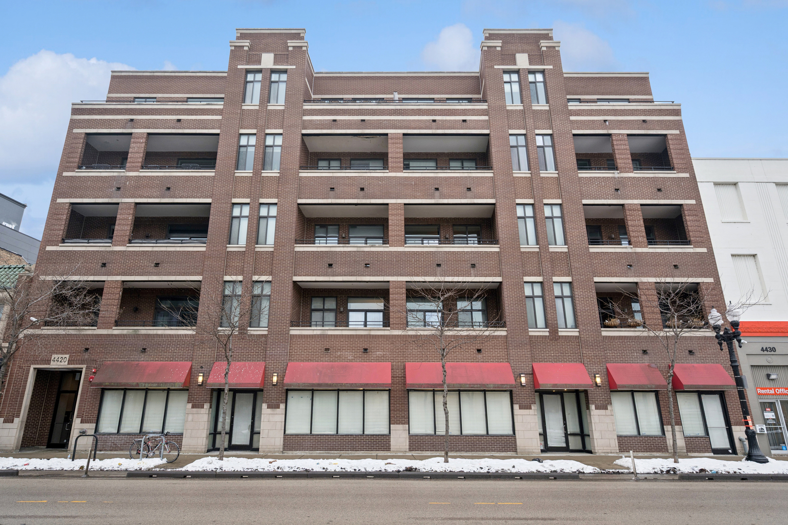4422 N Clark Street, Chicago, IL 60640