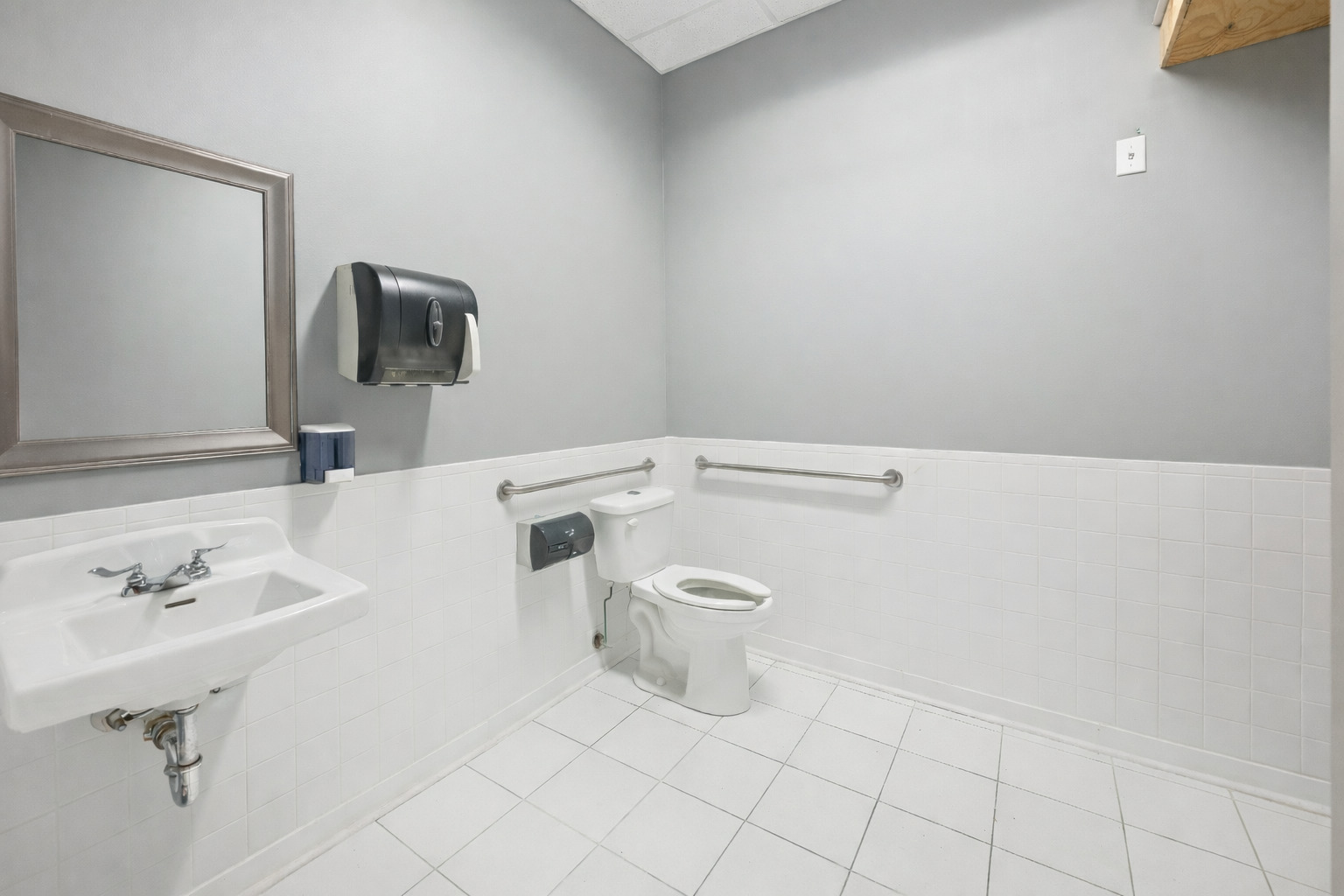 4422 N Clark Street, Chicago, IL 60640