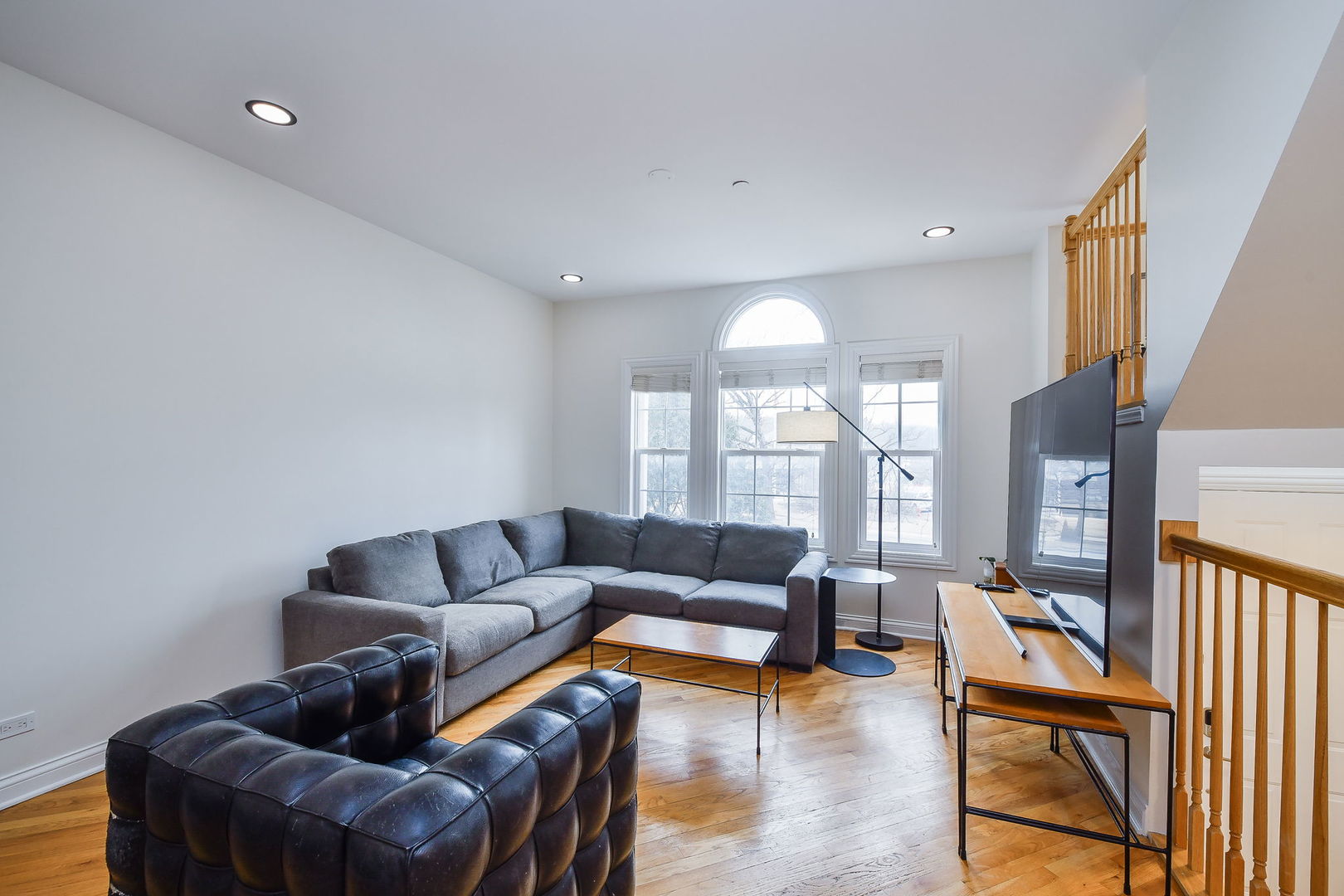 Naperville, IL 60563