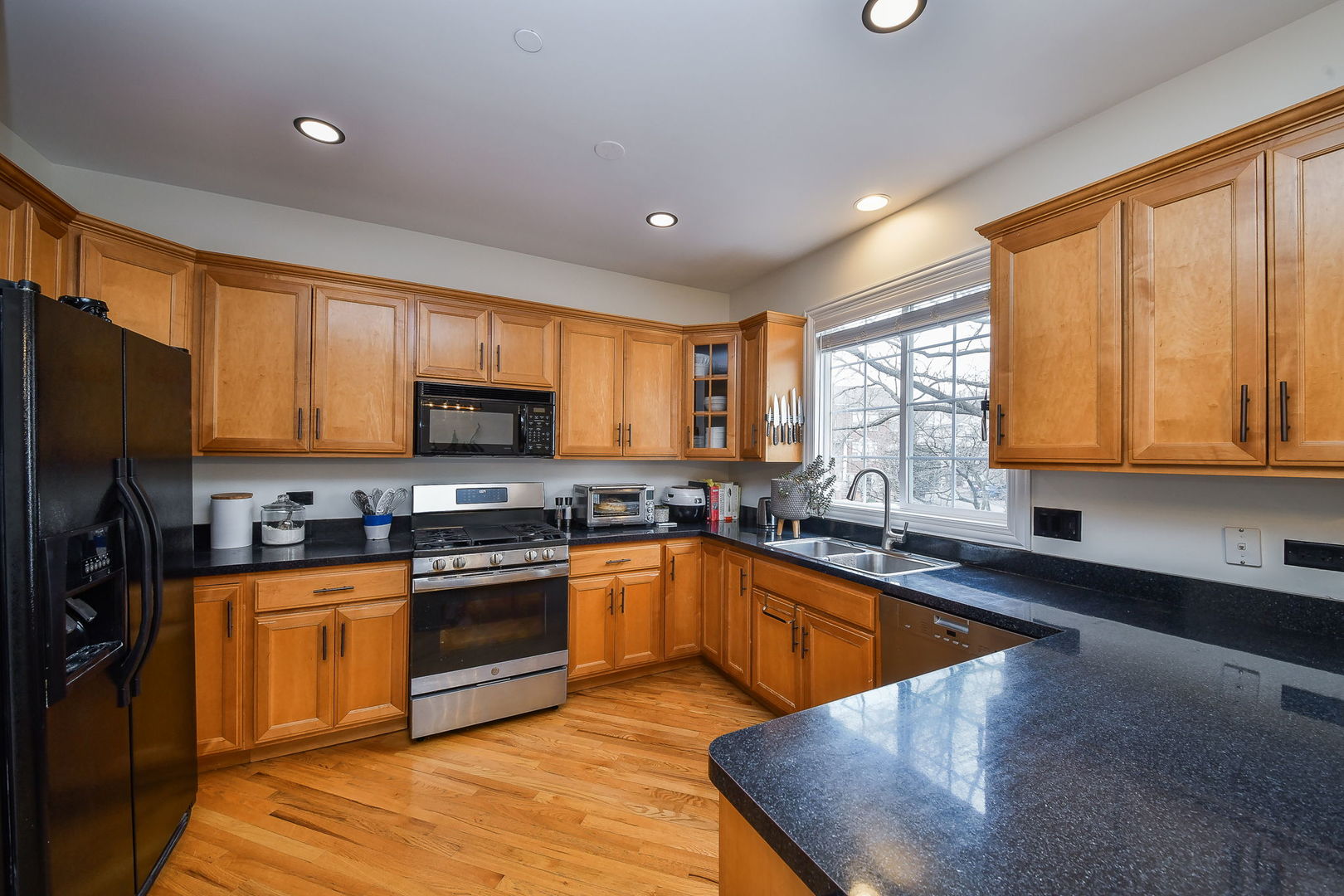 716 Prescott Court, Naperville, IL 60563