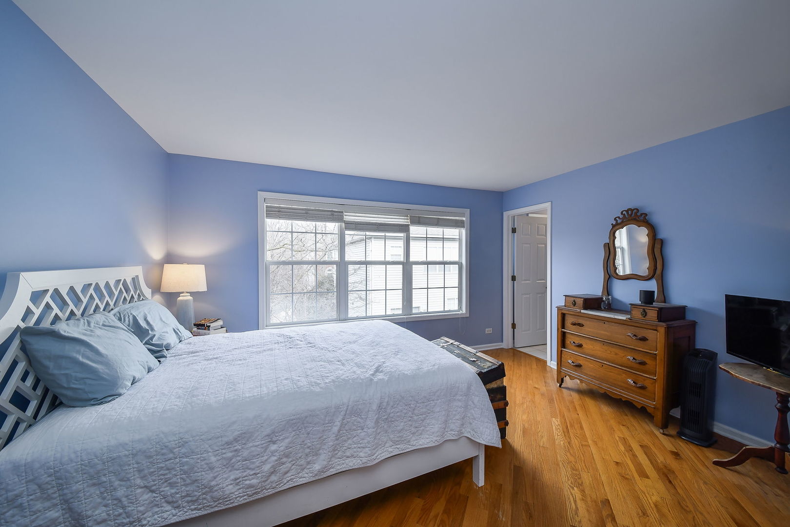 716 Prescott Court, Naperville, IL 60563