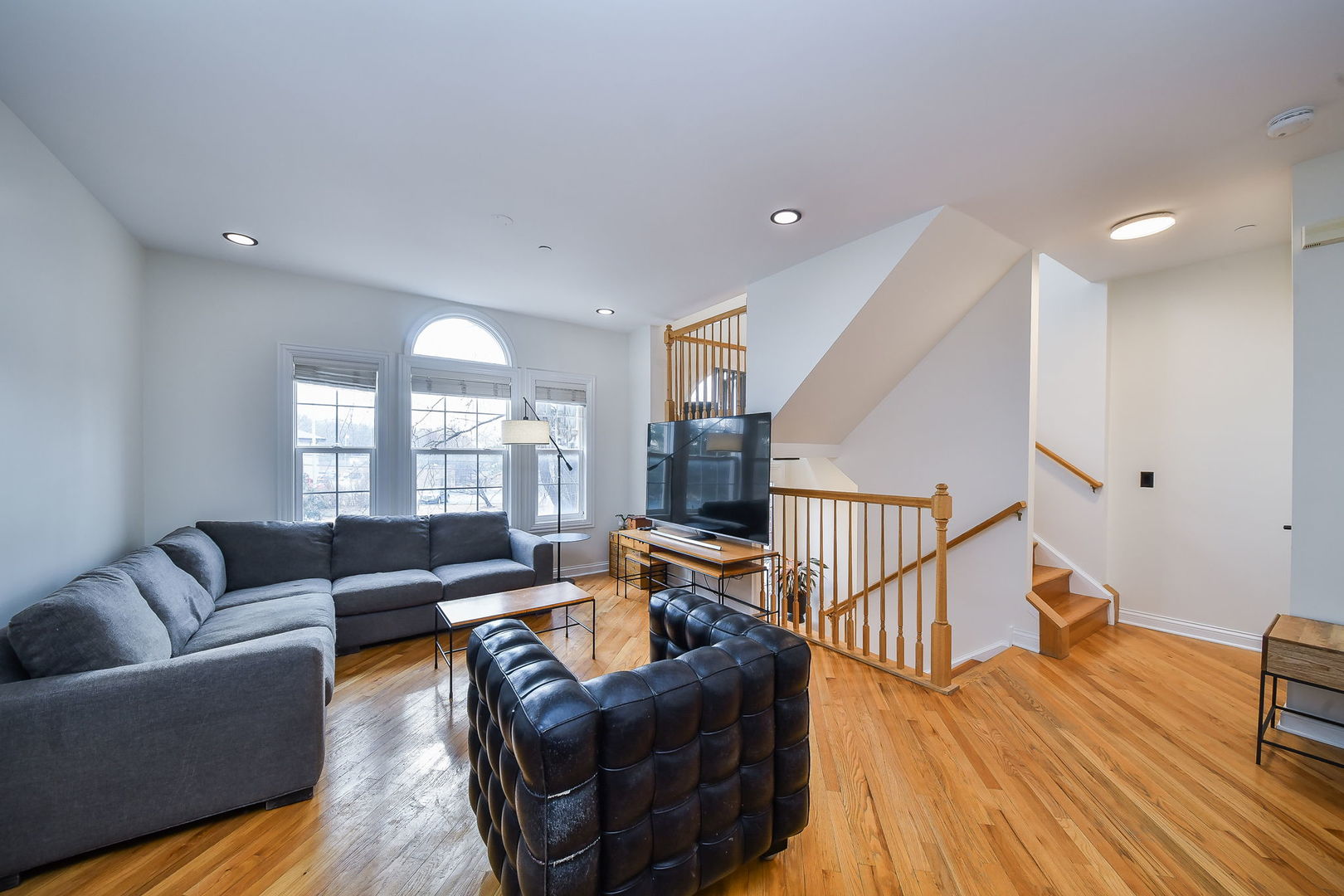 716 Prescott Court, Naperville, IL 60563