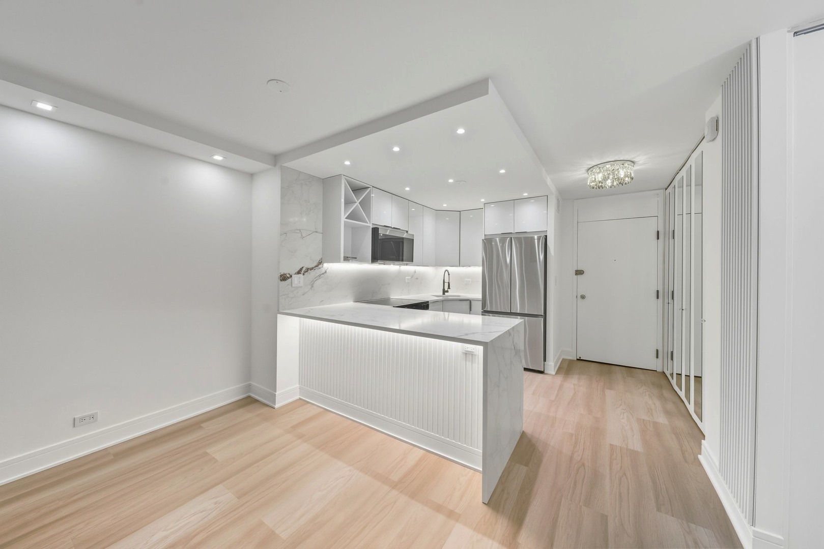 88 W Schiller Street #2503, Chicago, IL 60610