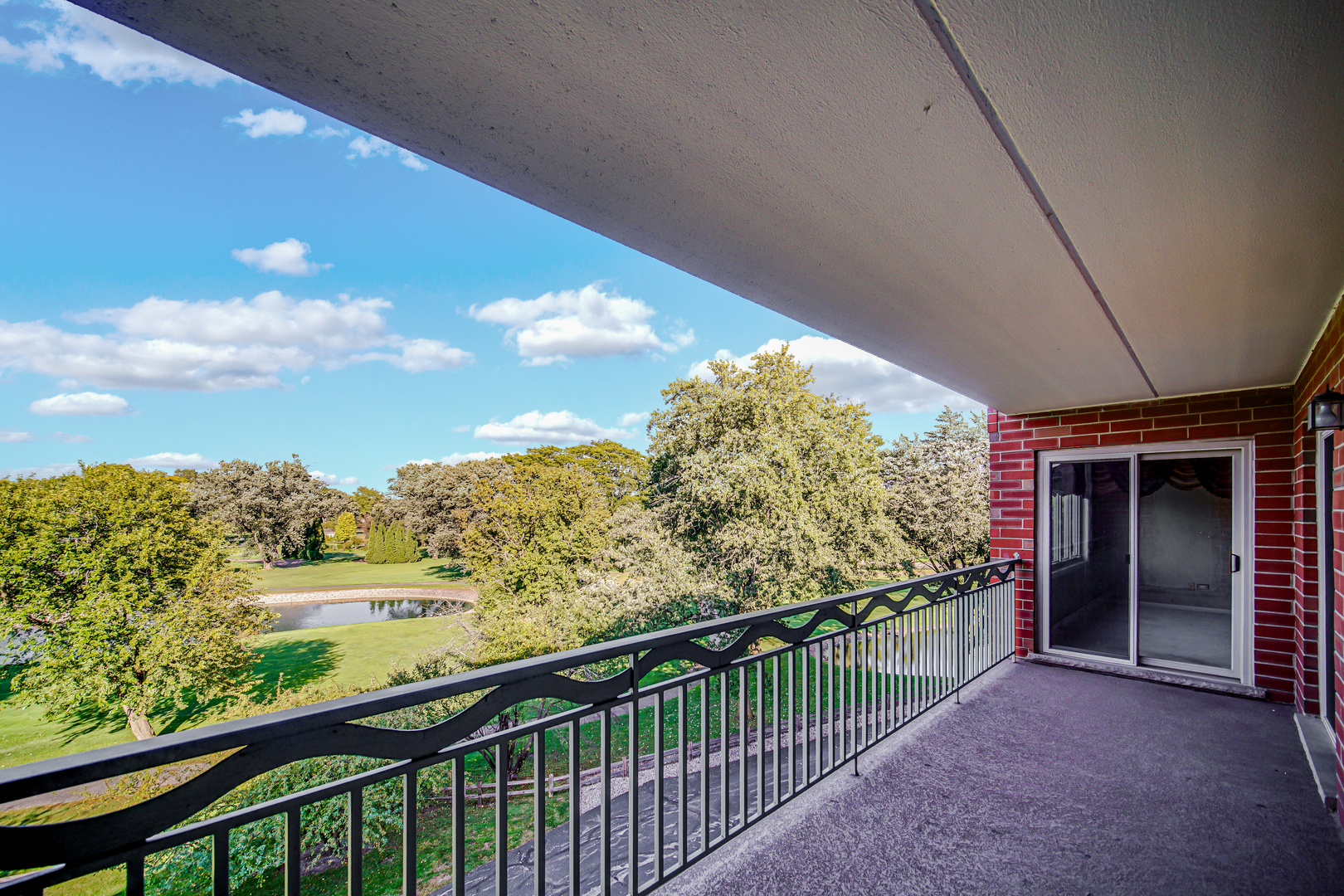 730 Creekside Drive #405C, Mount Prospect, IL 60056