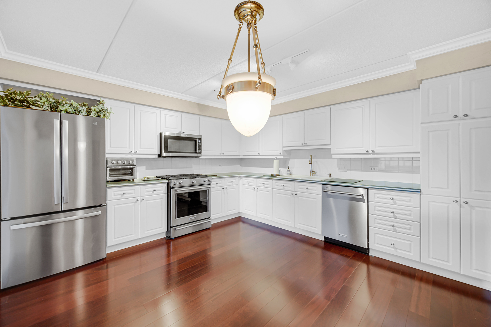 730 Creekside Drive #405C, Mount Prospect, IL 60056