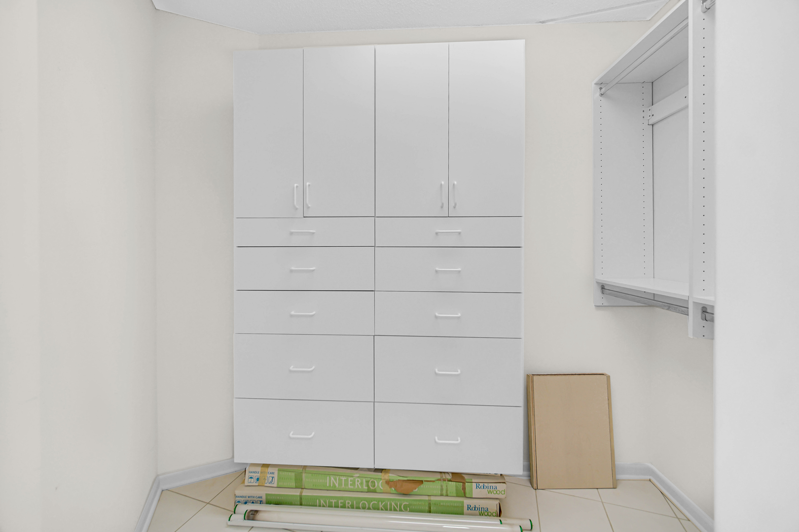 730 Creekside Drive #405C, Mount Prospect, IL 60056