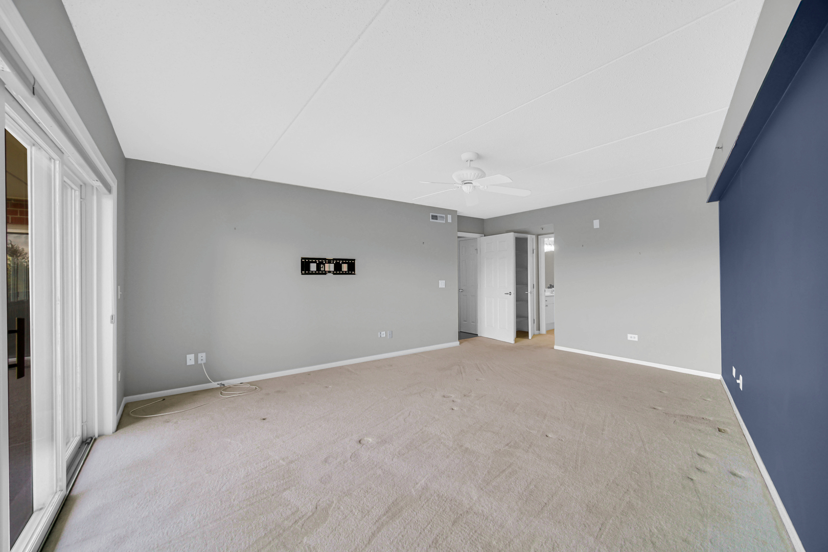 730 Creekside Drive #405C, Mount Prospect, IL 60056