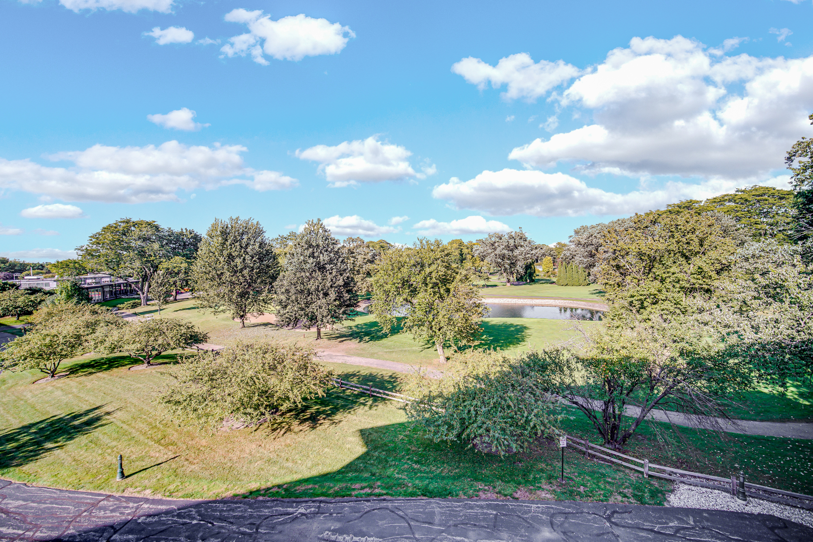 730 Creekside Drive #405C, Mount Prospect, IL 60056