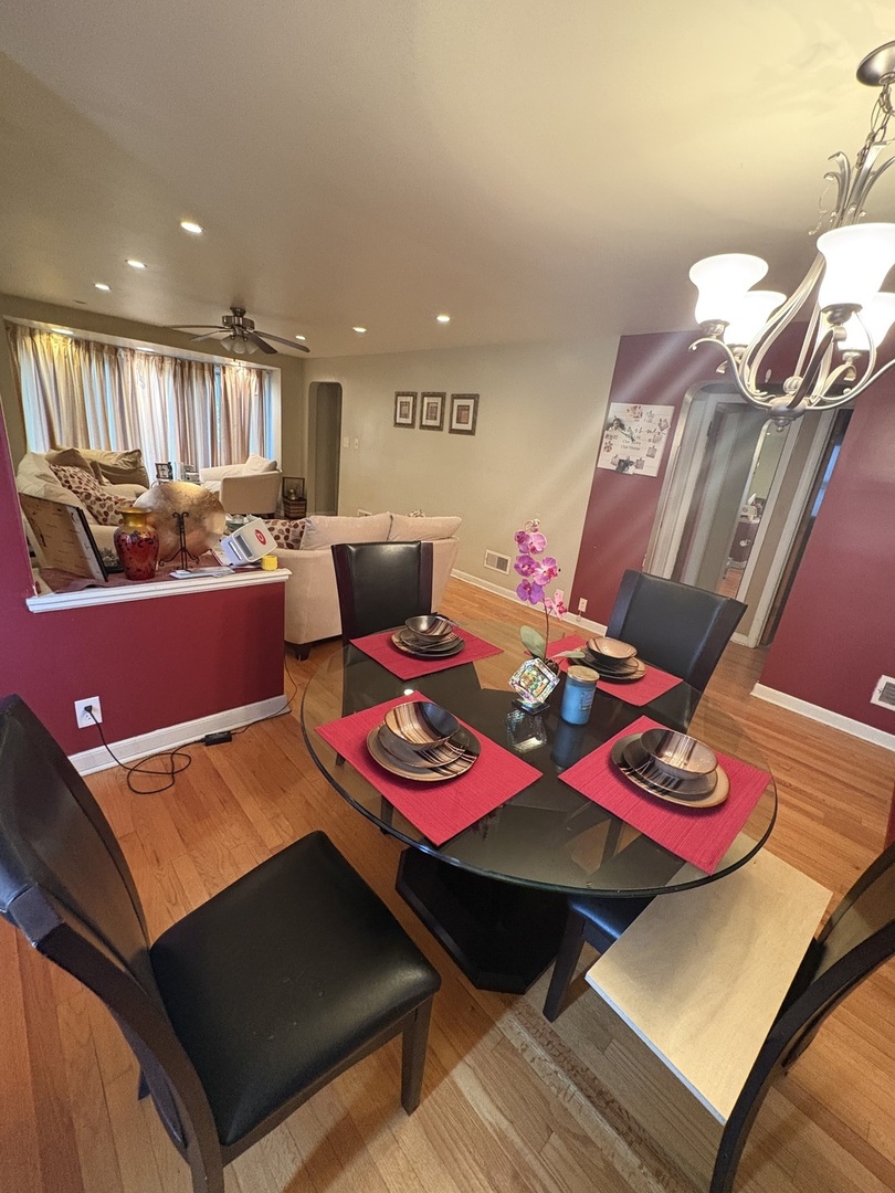 8800 S Merrill Avenue, Chicago, IL 60617