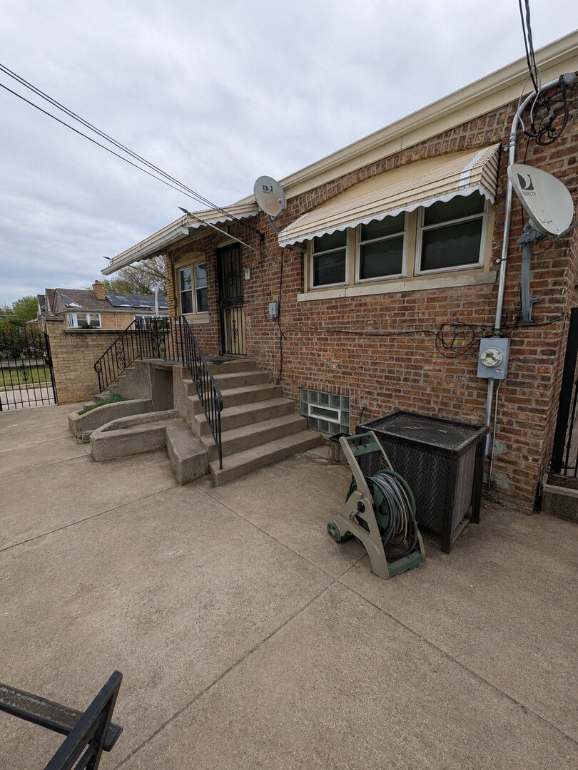 8800 S Merrill Avenue, Chicago, IL 60617