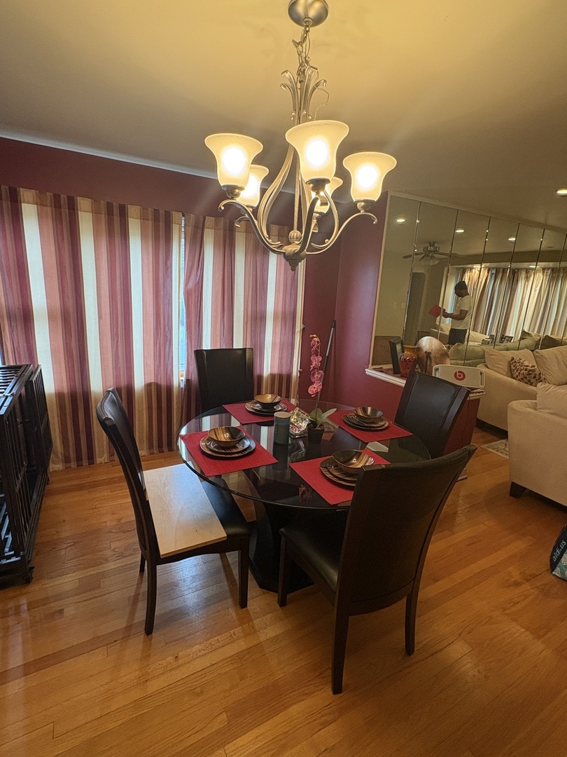 8800 S Merrill Avenue, Chicago, IL 60617