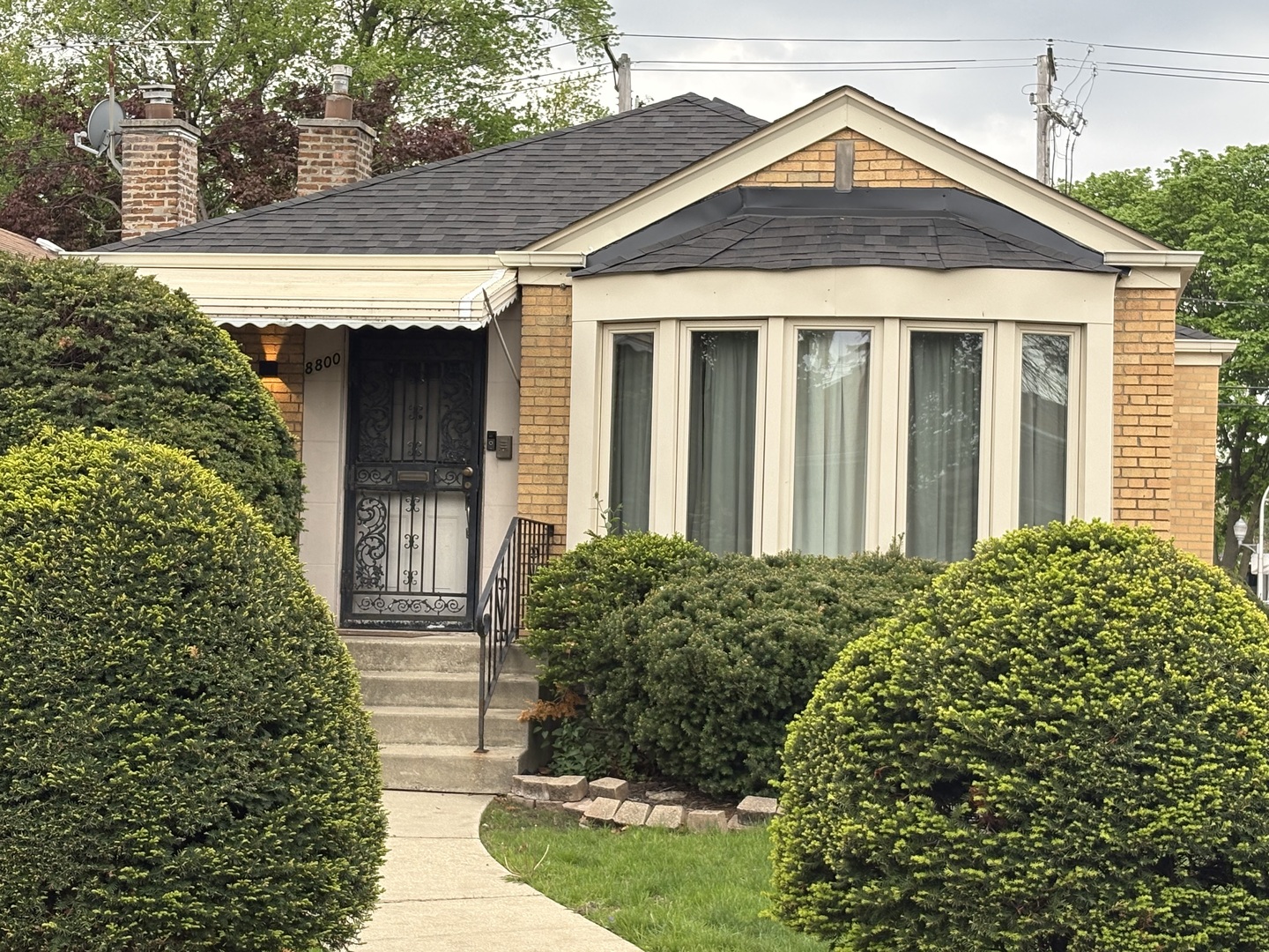 8800 S Merrill Avenue, Chicago, IL 60617