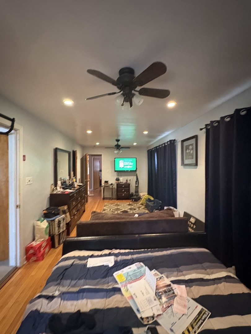 8800 S Merrill Avenue, Chicago, IL 60617