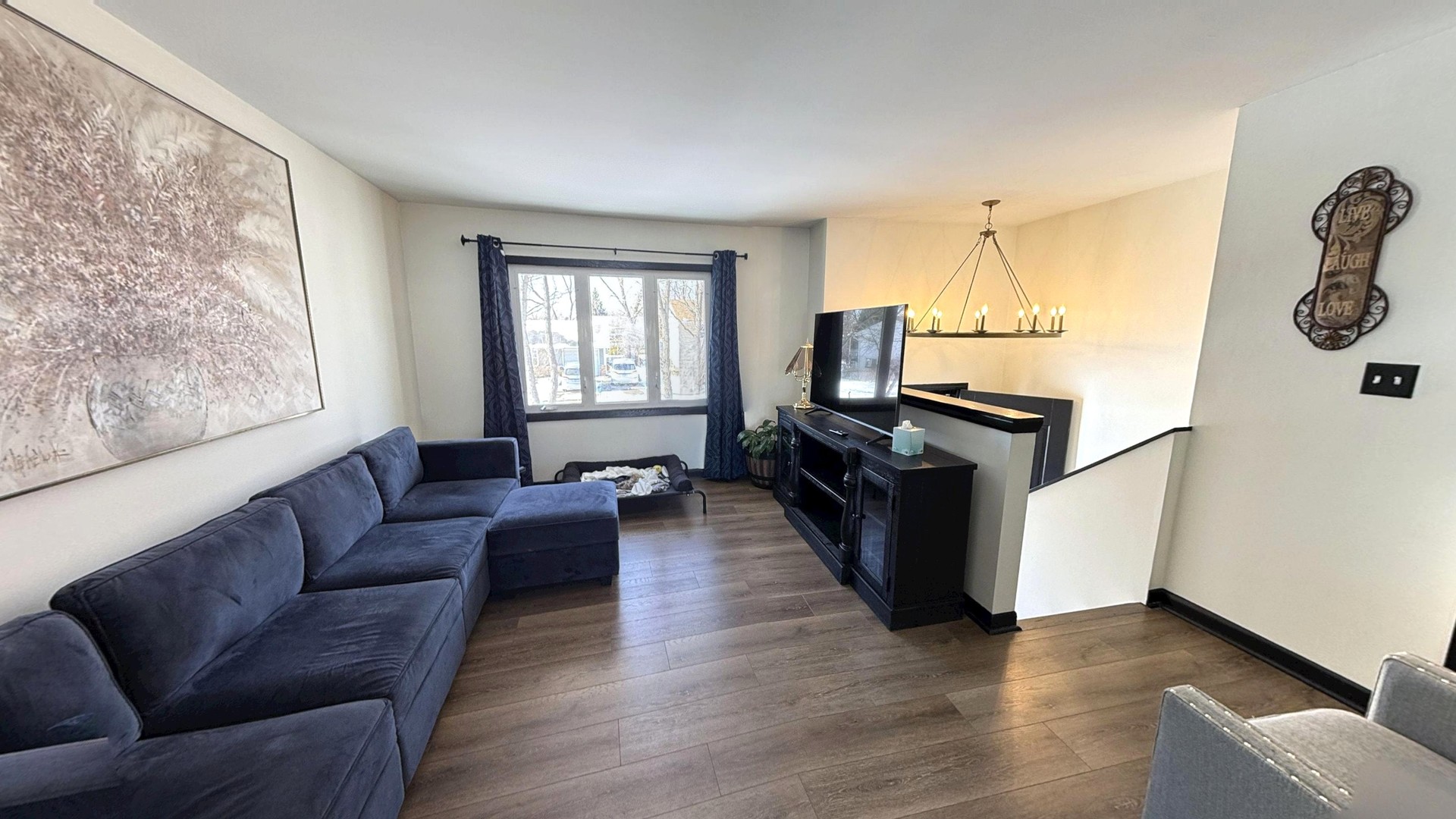 543 Ridge Circle, Streamwood, IL 60107