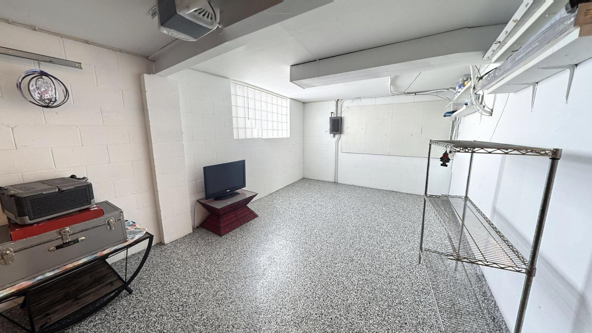 543 Ridge Circle, Streamwood, IL 60107