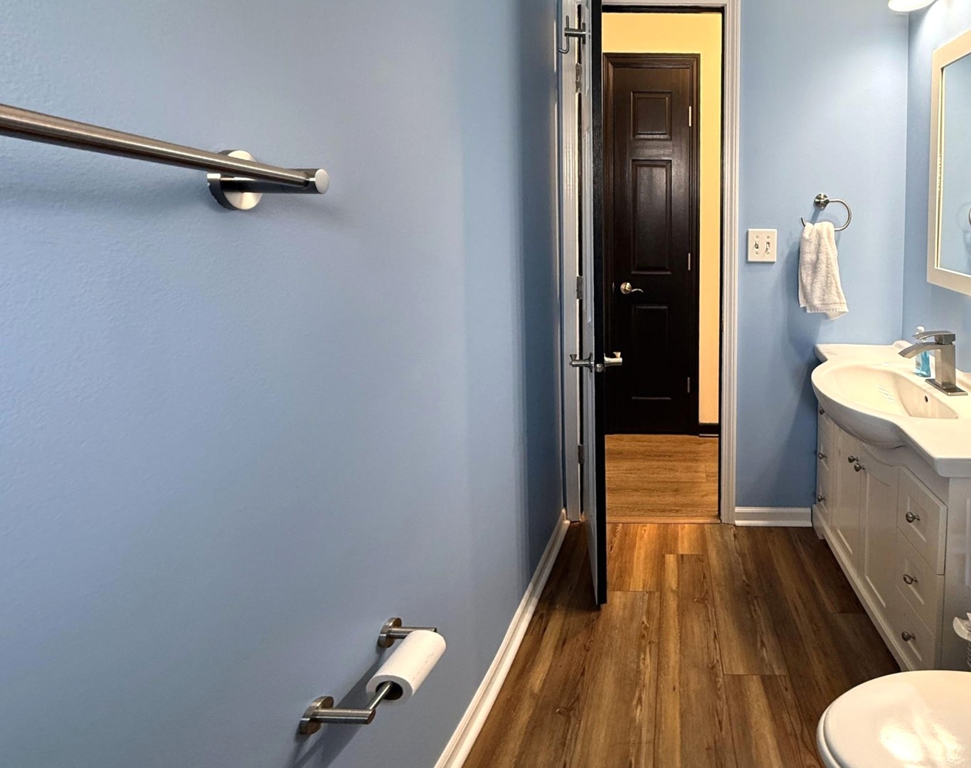 543 Ridge Circle, Streamwood, IL 60107