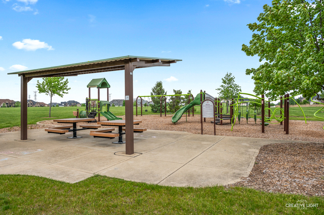 5332 Cedar Drive, Naperville, IL 60564