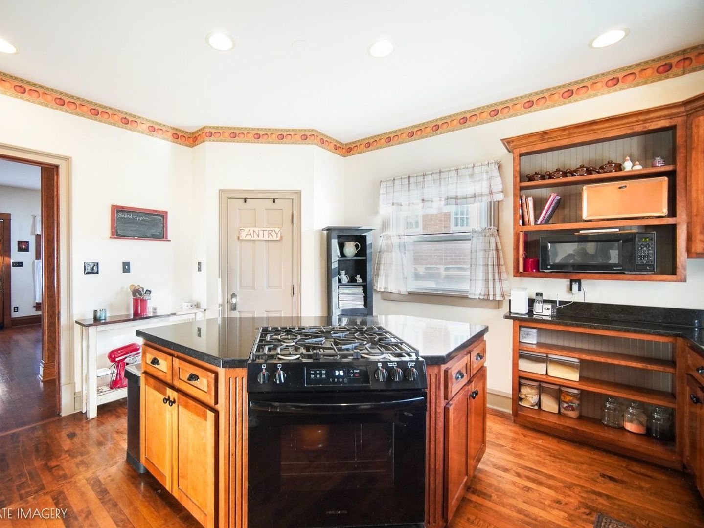 313 N Raynor Avenue, Joliet, IL 60435