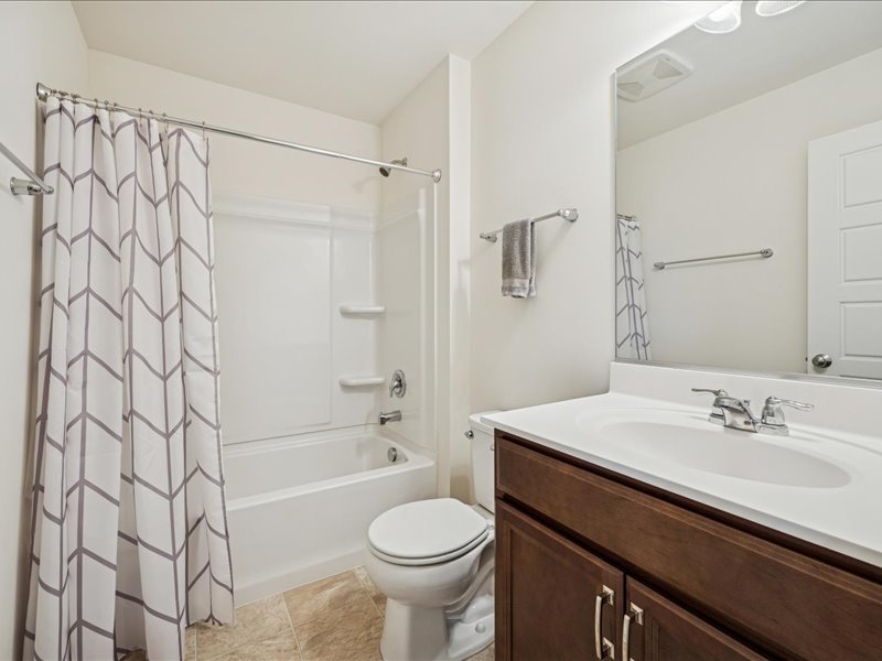 964 Station Boulevard, Aurora, IL 60504