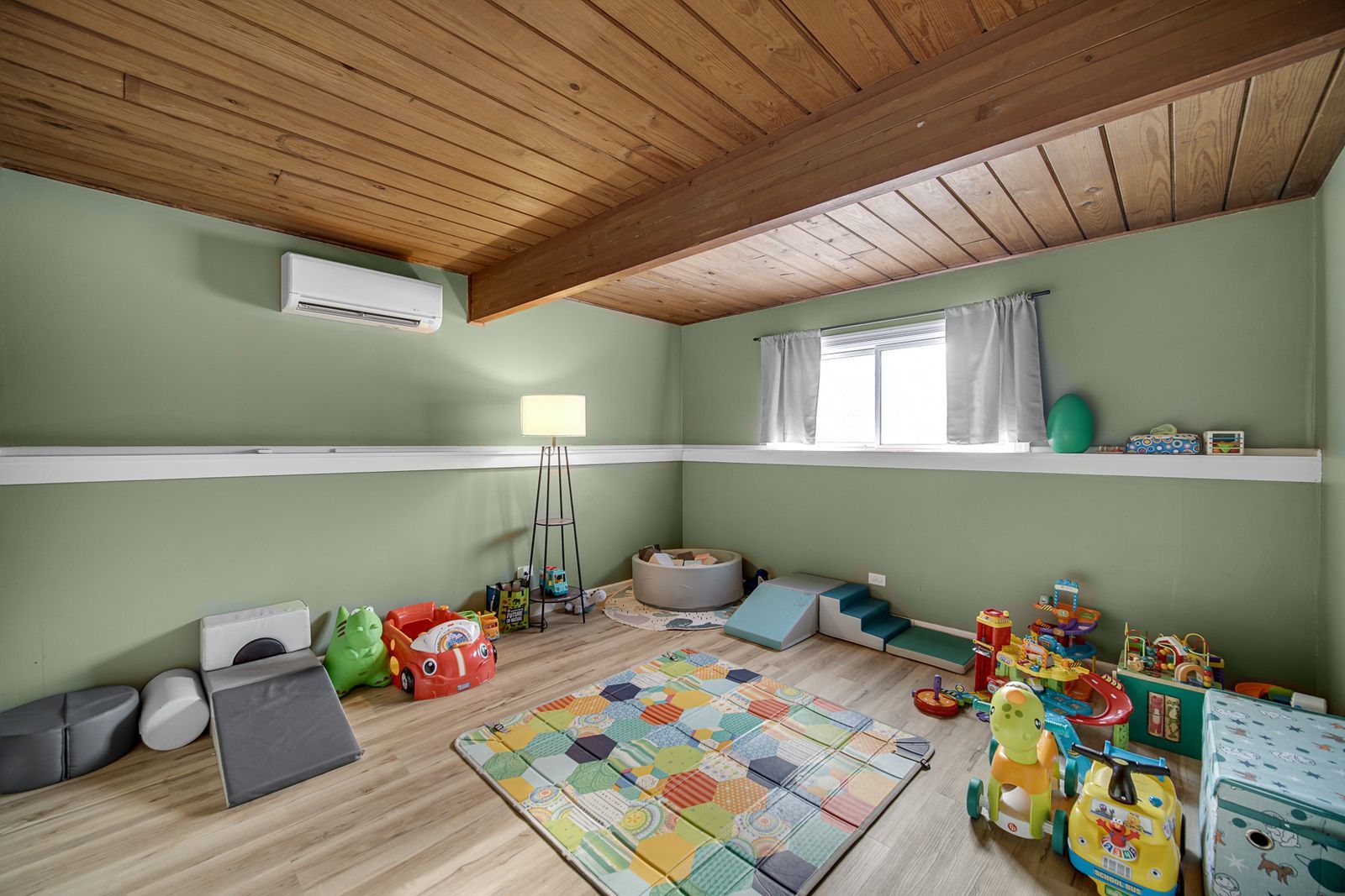 22115 Grenadier Drive, Marengo, IL 60152