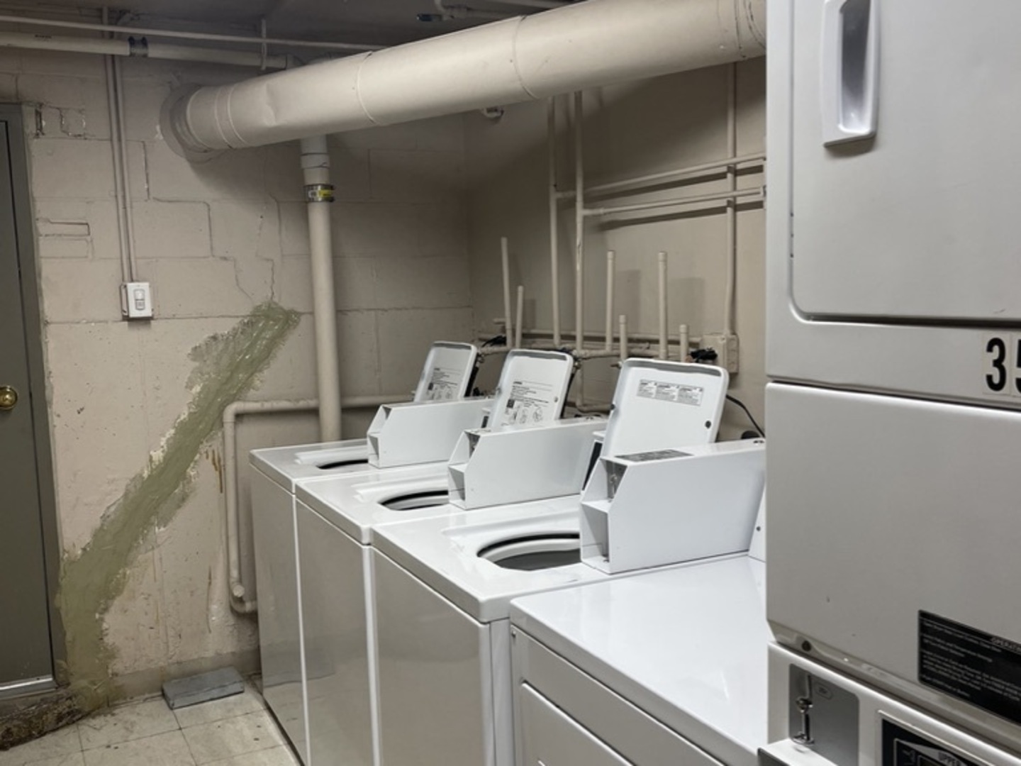 212 Collen Drive #209, Lombard, IL 60148