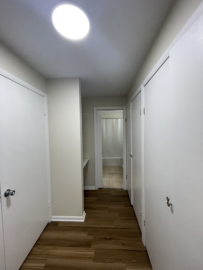 212 Collen Drive #209, Lombard, IL 60148