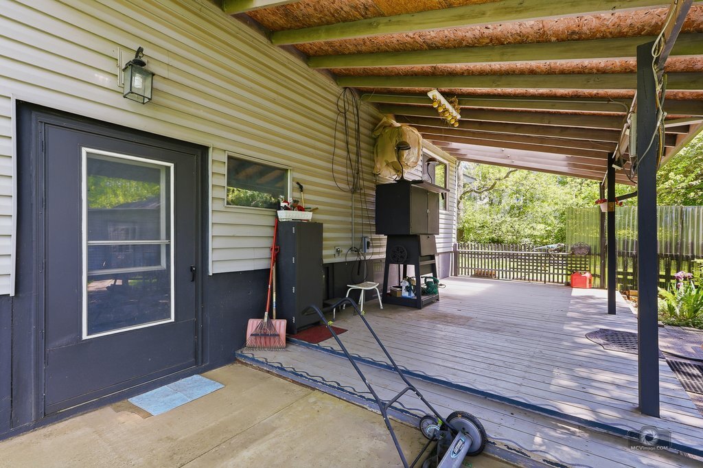 8904 Lemont Road, Downers Grove, IL 60516